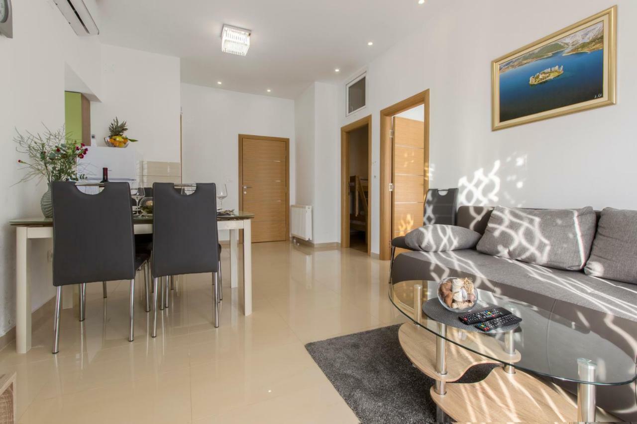 Apartmani Skelin***/**** Kastela Dış mekan fotoğraf