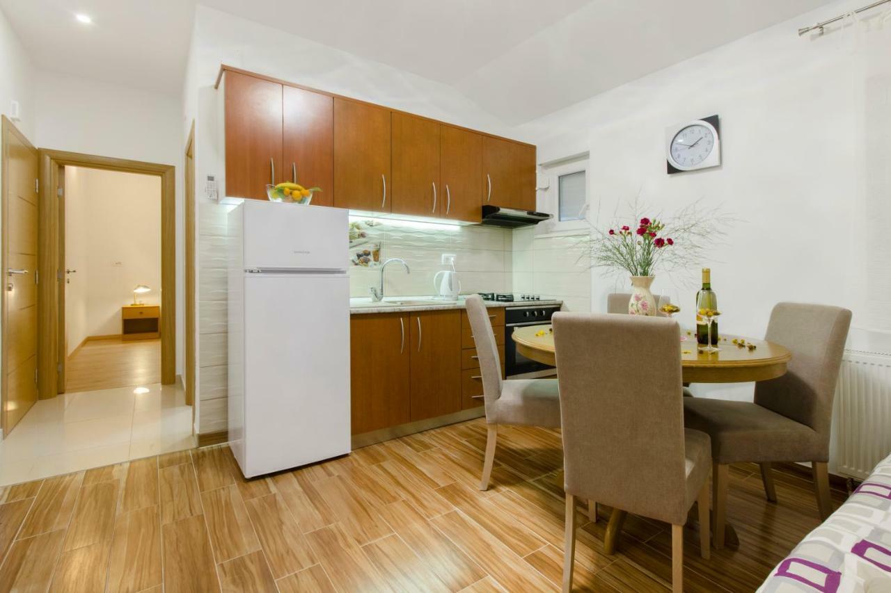 Apartmani Skelin***/**** Kastela Dış mekan fotoğraf